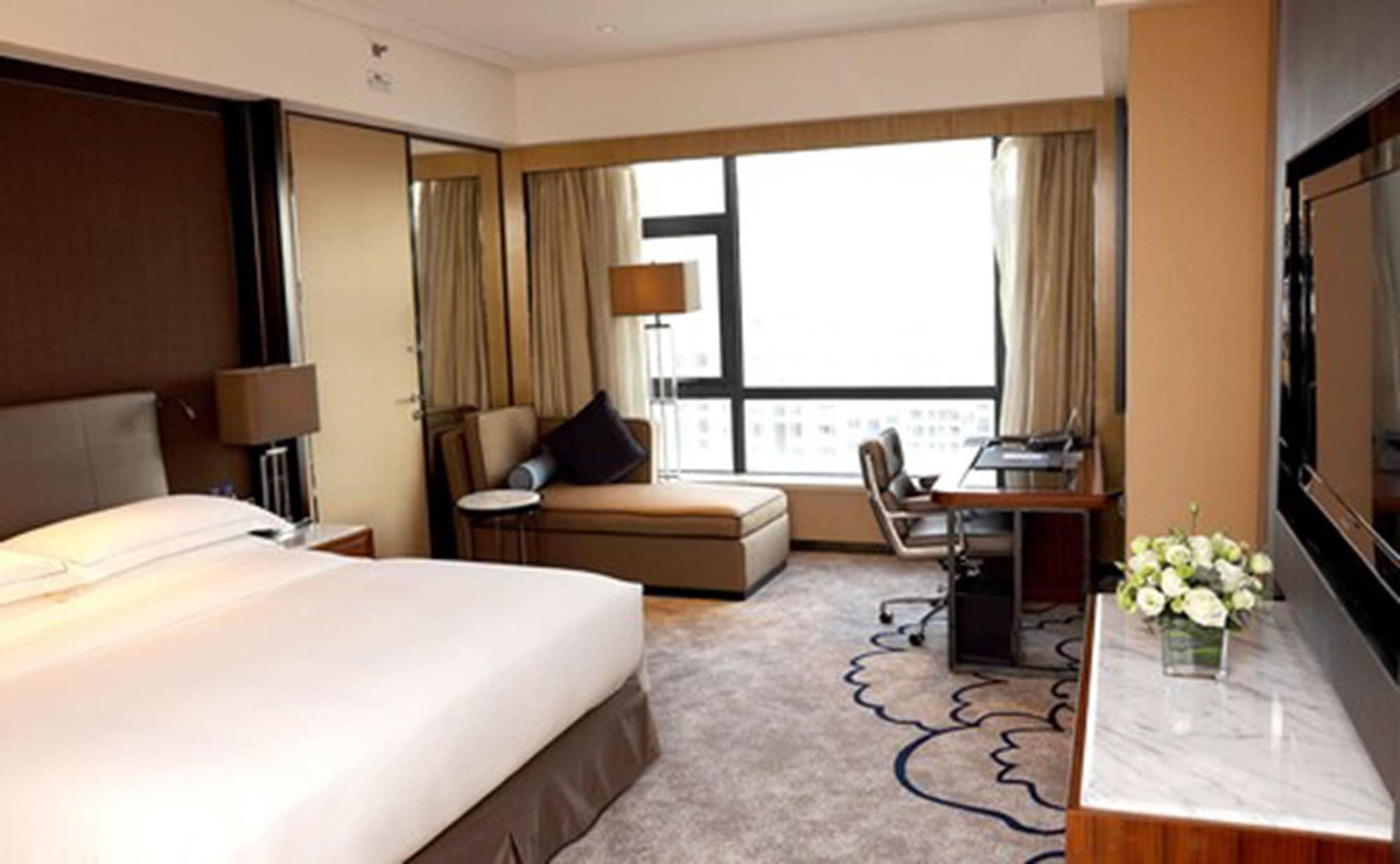 Hilton Zhongshan Downtown Exteriör bild